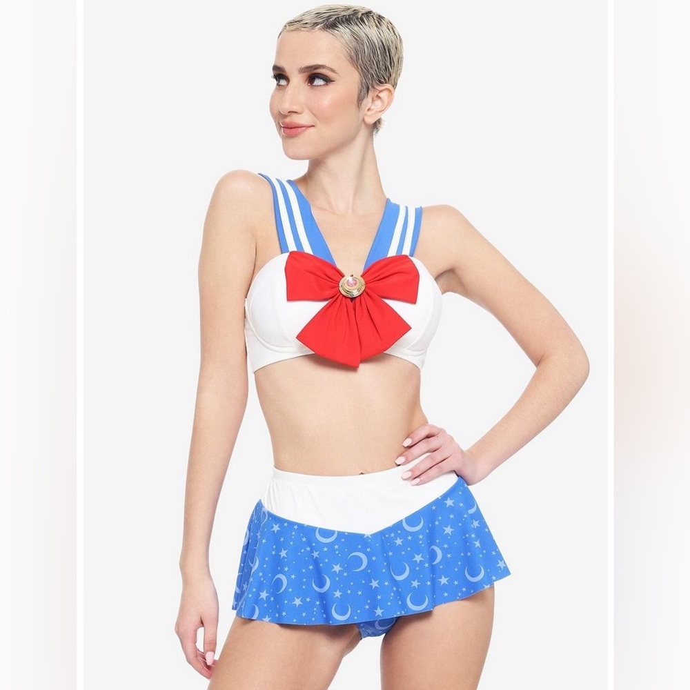 Hot Topic Sailor Moon Swim Top - NWT - XL